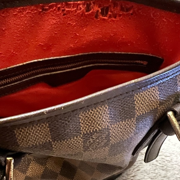 Damier Ebene Petit Bucket Bag - Picture 9 of 16